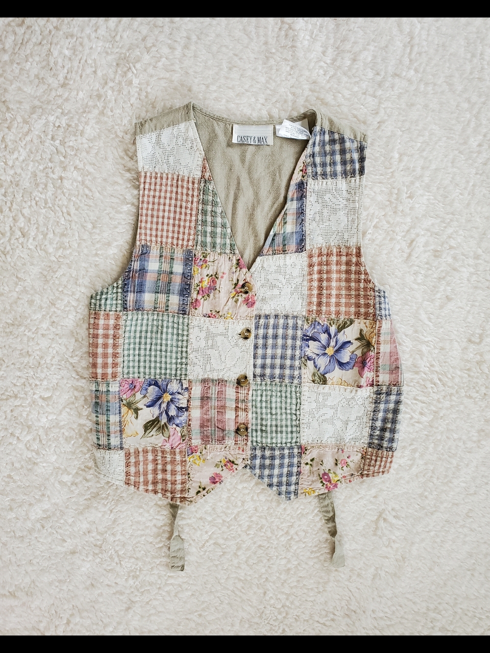 VINTAGE Casey & Max Women's Patchwork Floral & Lace Vest - Multicolor